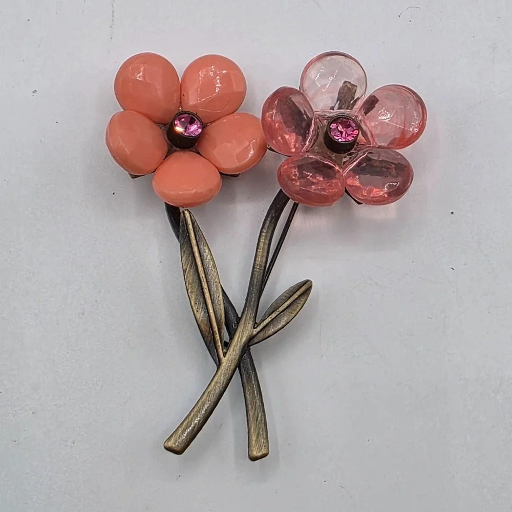 Vintage Lucite Thermoset Flower‎ Brooch Pink Coral Rhinestone 1950s Floral Pin